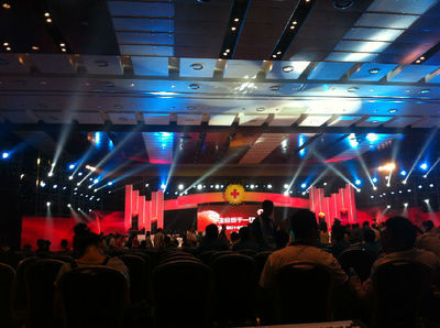 北京中視巨星舞臺(tái)燈光音響,央視合作伙伴_(kāi)設(shè)備租售_演藝吧_中華演出網(wǎng)